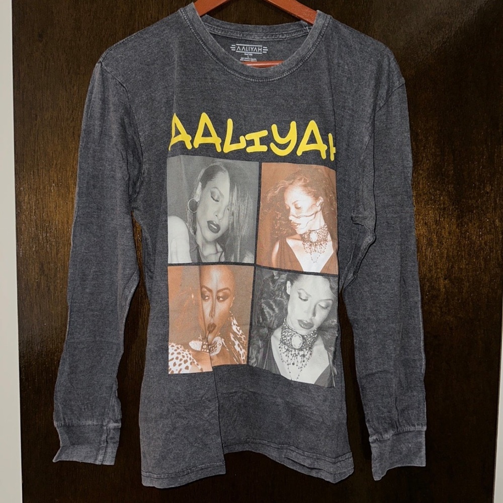 Aaliyah long sleeve tee